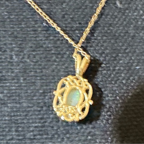 Beautiful 14 ct Vintage Oval Style Gold Fire Opal Birthstone 9" Necklace - Picture 5 of 6